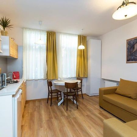 Wehost Liberty Square Apartments ティビリシ エクステリア 写真