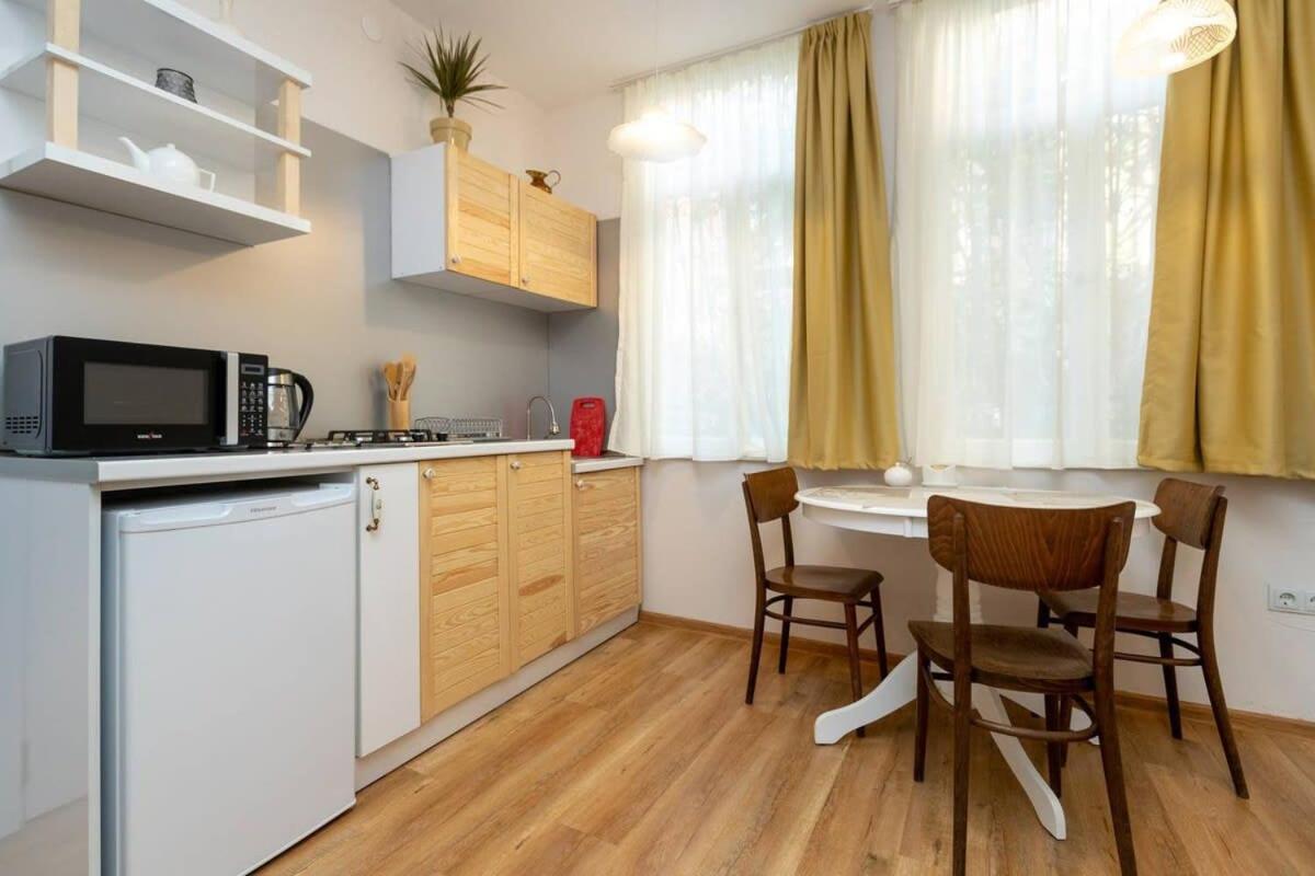 Wehost Liberty Square Apartments ティビリシ エクステリア 写真